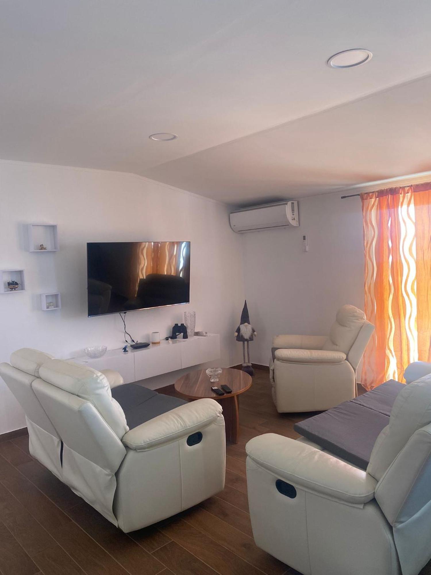 Apartman Miklic 诺维·维诺多尔斯基 外观 照片